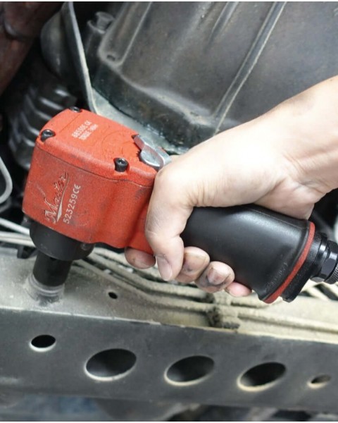 Mini Light Weight Impact Wrench, 1/2" Square Drive, Max. 550 ft-lb